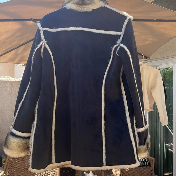 Dennis Basso | Reversible Faux Leather/ Fur Coat - Picture 3 of 9